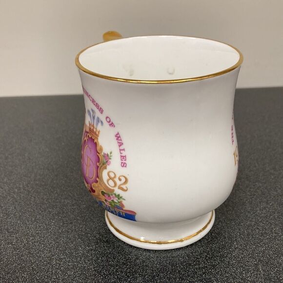 1982 Royal Mug Commemorative Birth of‎ Prince William to Charles and Diana - Picture 4 of 13